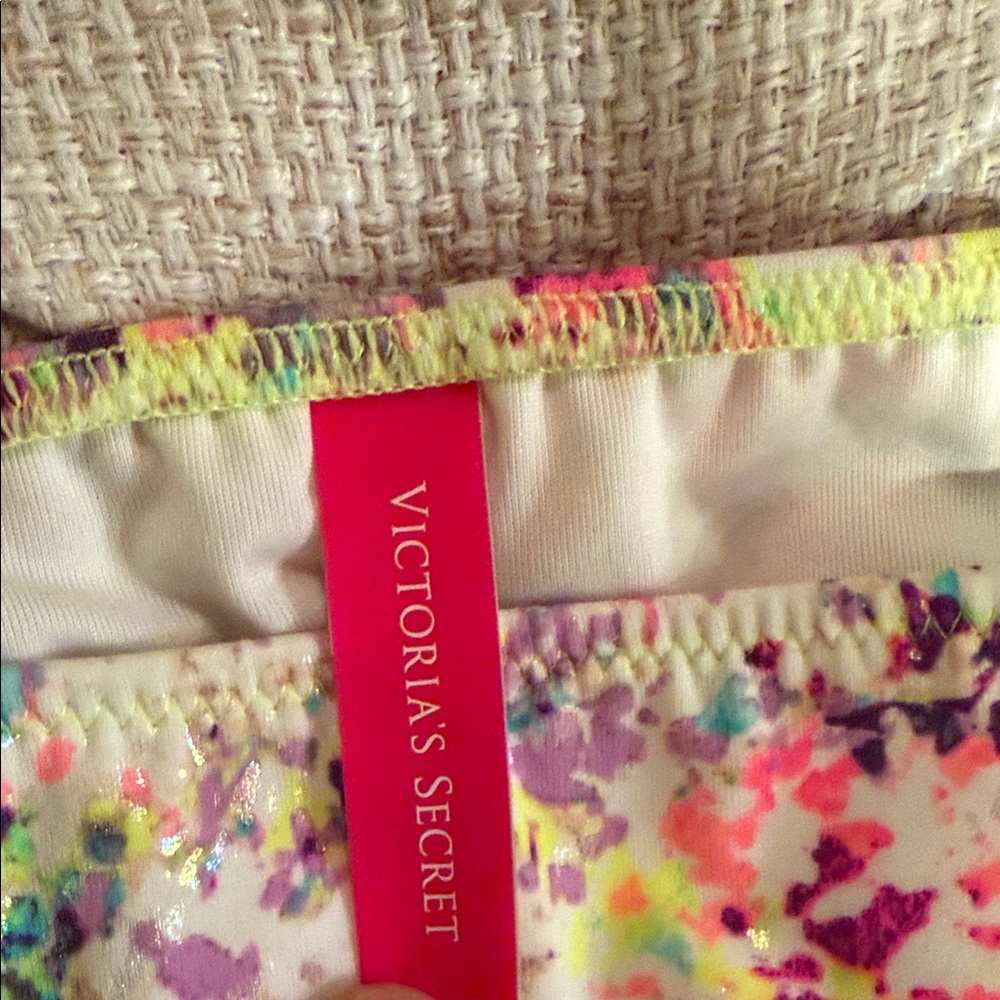 Victoria's Secret Pink Multicolor Floral Bikini Set - Picture 3 of 5